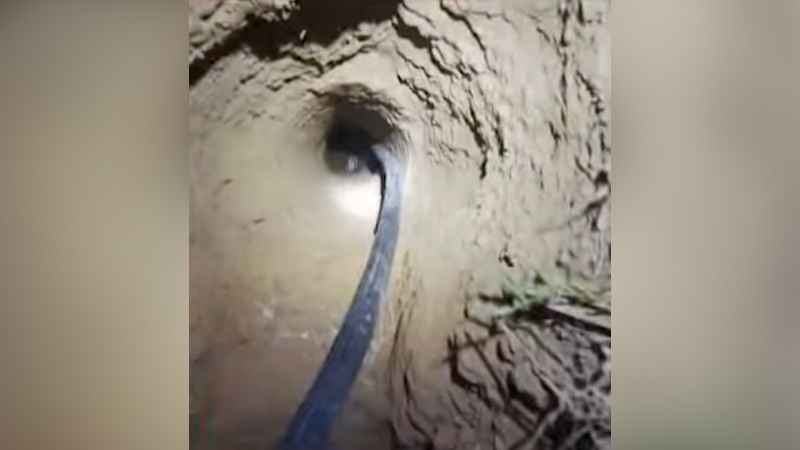 রাউজানে গভীর নলকূপের গর্তে ৩ বছরের শিশু, উদ্ধারে কাজ করছে ফায়ার সার্ভিস