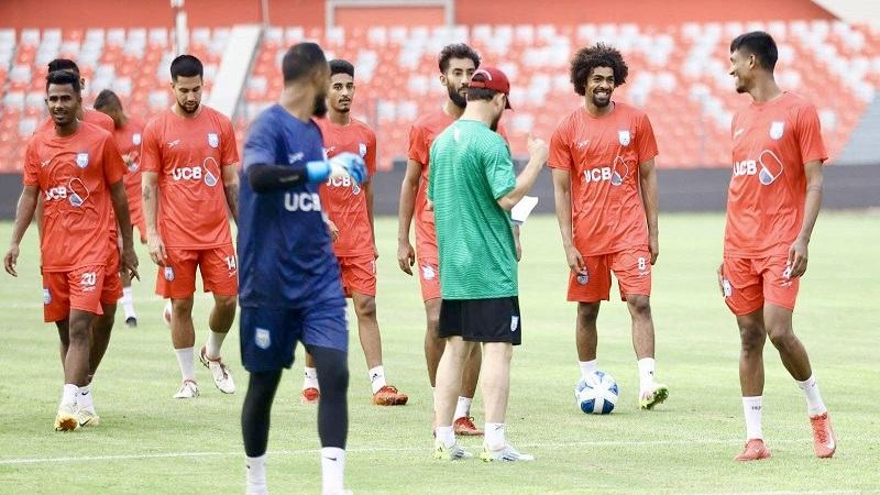 ইংল্যান্ড থেকে ফিরেই অনুশীলনে নামলেন হামজা