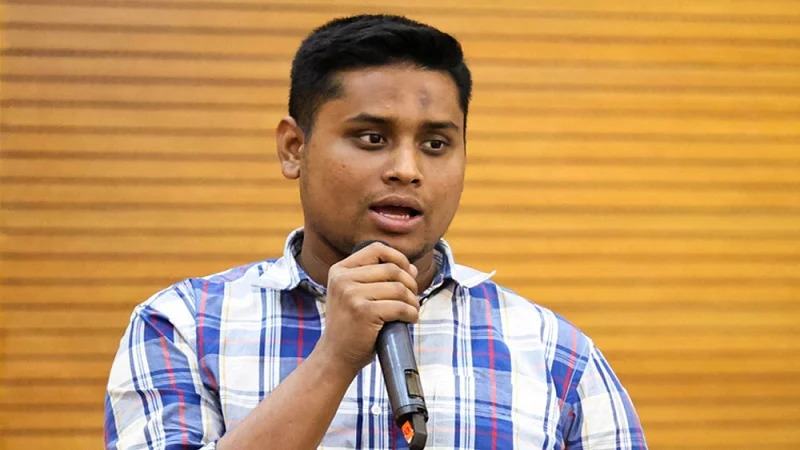 ভোট দেয়ার পর আপনারা কেন্দ্রে অবস্থান করবেন: হাসনাত আব্দুল্লাহ