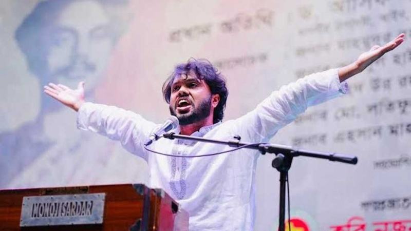 দেশের পথে হাদির মরদেহ, নেয়া হবে ঢাবির কেন্দ্রীয় মসজিদে