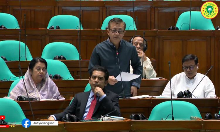 মধ্যপ্রাচ্যে উত্তেজনা বৈশ্বিক অর্থনীতিতে প্রভাব ফেলতে পারে, বাংলাদেশও ব্যতিক্রম নয়: বাণিজ্যমন্ত্রী