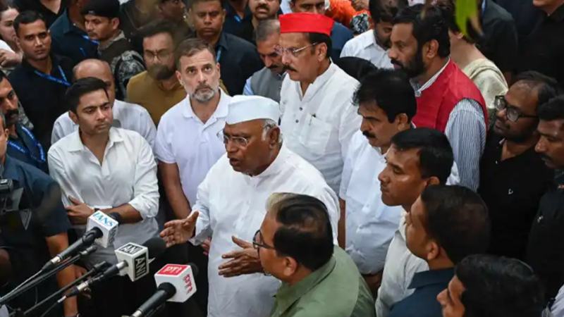 কংগ্রেসের সঙ্গে বৈঠকে ভারতের প্রধান বিচারপতির ‘না’, জানালেন চার কারণ