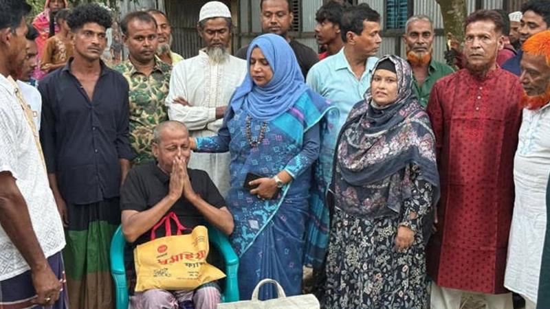 মালয়েশিয়ায় গিয়ে ১৮ বছর ‘নিখোঁজ’, দেশে ফিরে দেখেন বাবা-মা নেই, স্ত্রী অন্যের সংসারে