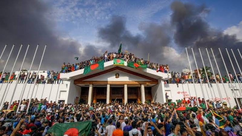 একদিনে শেখ হাসিনার পতন হয়নি