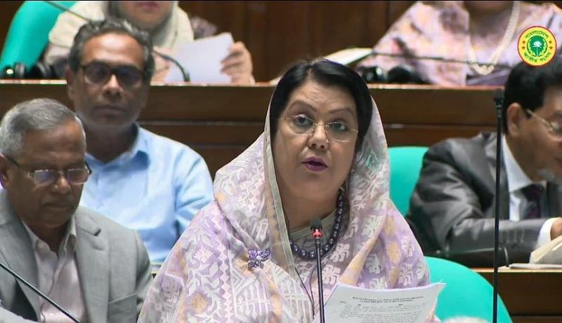 দেশে খাদ্যশস্যের কোনো ঘাটতি নেই: খাদ্যমন্ত্রী
