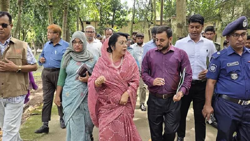 দুর্যোগ মোকাবেলায় পর্যাপ্ত খাদ্য মজুদ আছে: খাদ্যমন্ত্রী