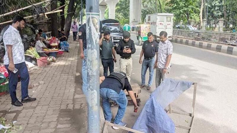 ঢাকা বিশ্ববিদ্যালয় ও হাইকোর্ট এলাকা থেকে ৭টি ককটেল উদ্ধার