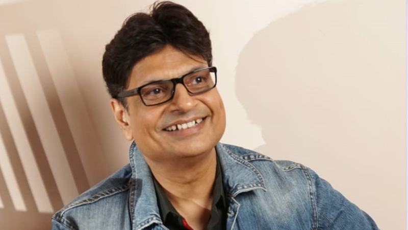 প্রেম, প্রার্থনা, বিরহ বাসনায় ইরশাদ কামিল