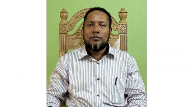 কুমিল্লা বিশ্ববিদ্যালয়ের রেজিস্ট্রার সাময়িক বরখাস্ত