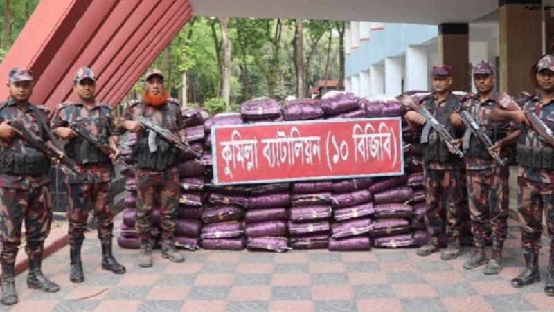 কুমিল্লায় বিজিবির অভিযানে ৩১ লাখ টাকার ভারতীয় চাল জব্দ