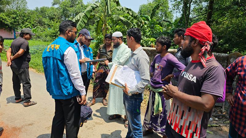 কুমিল্লায় সড়কে এলজিইডির অনিয়ম দুর্নীতি অনুসন্ধানে দুদকের অভিযান