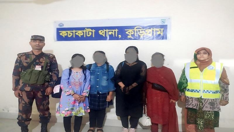 দালালের প্রলোভনে ভারতে গিয়ে আটক চার যুবতী, পতাকা বৈঠকের মাধ্যমে ফেরত