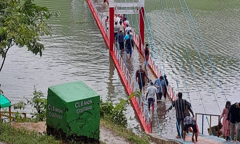 কাপ্তাই হ্রদে পানি বৃদ্ধি, ডুবে গেছে ঝুলন্ত সেতু