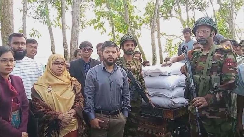 নওগাঁয় ৬০ বস্তা রাসায়নিক সার জব্দ