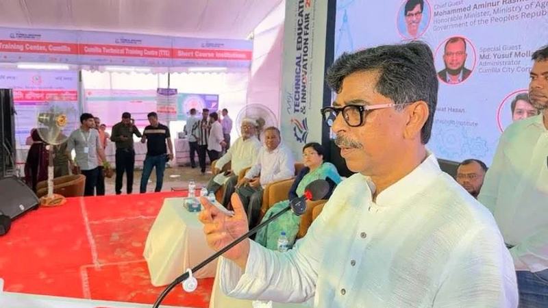 কৃষিপণ্যকে প্রধান রফতানি পণ্যে পরিণত করার লক্ষ্যে কাজ করছে সরকার: কৃষিমন্ত্রী