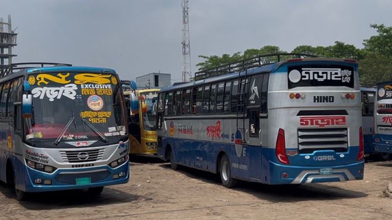 কুষ্টিয়ায় পরিবহন শ্রমিকদের কর্মবিরতি, বাস চলাচল বন্ধ