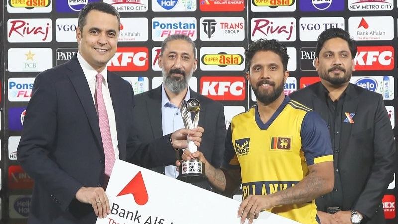 কুশলের ব্যাটে তৃতীয় টি-টোয়েন্টি জিতে ব্যবধান ২-১ করল শ্রীলংকা