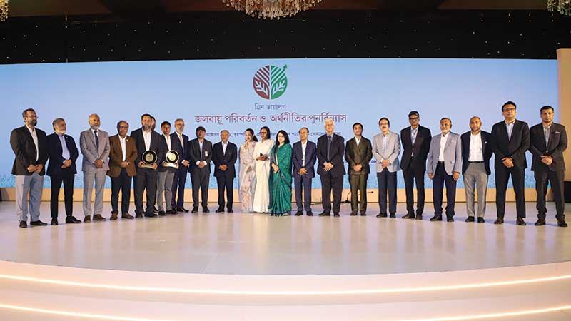 জলবায়ু অভিঘাতে অর্থনীতি, রূপান্তরের কেন্দ্রে থাকতে চায় বেসরকারি খাত