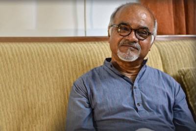 হৃদয়ে স্পন্দন তব