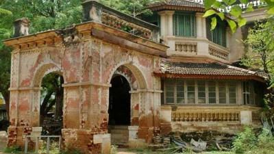আট আনার ডাকবাংলো
