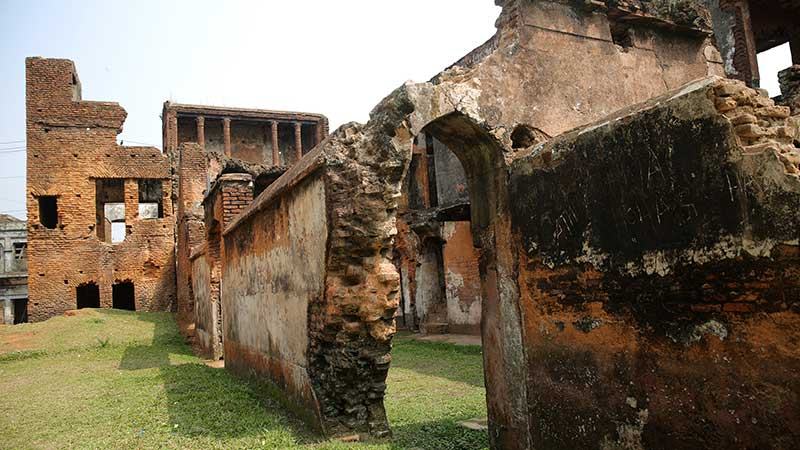 বাংলার প্রথম স্বাধীন সুলতান