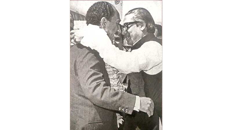 প্রথম আরব রাষ্ট্রপ্রধান হিসেবে ঢাকায় আসেন আনোয়ার সাদাত