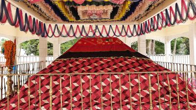 রুমদেশের রাজকুমার নন, ছিলেন মুজাহিদ সুফি