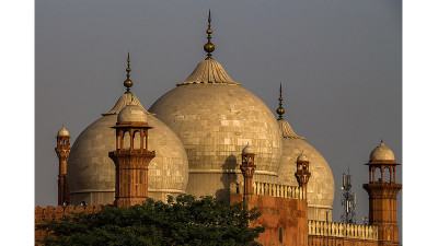 মোগলদের আত্মা দিয়ে কেনা শহর