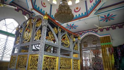 সুফি সাধক বাবা আদম