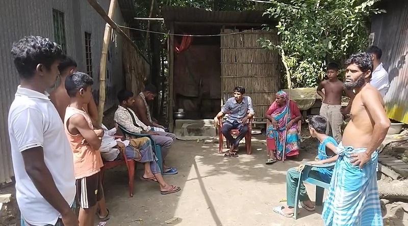 মাদারীপুরে নারকেল পাড়তে গিয়ে বিদ্যুৎস্পৃষ্টে প্রাণ গেল এক ব্যক্তির