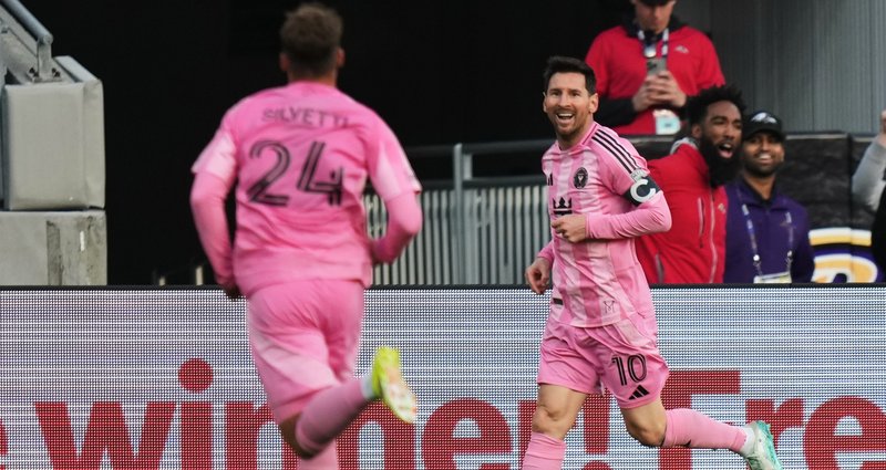 messi's 900