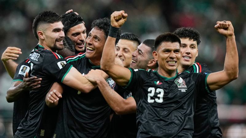 দক্ষিণ কোরিয়াকে হারিয়ে নকআউট পর্বে প্রথম দল মেক্সিকো