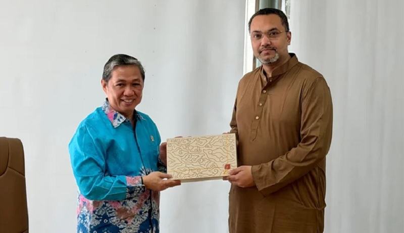 ভিসা সহজীকরণ ও বাণিজ্য বৃদ্ধি জোরদারে ইন্দোনেশিয়ার উপ-পররাষ্ট্রমন্ত্রী ও মাহ্দী আমিনের বৈঠক