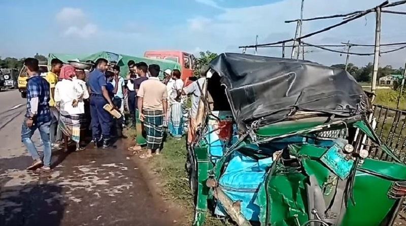 মানিকগঞ্জে ট্রাকের ধাক্কায় অটোরিকশার দুই যাত্রী নিহত