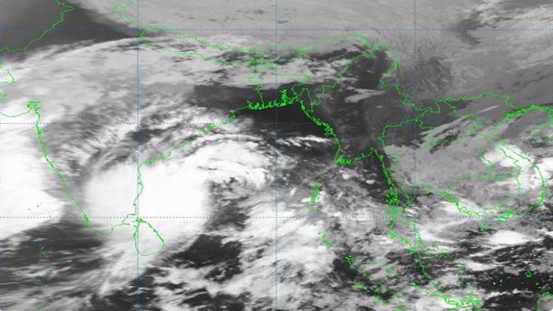 গভীর নিম্নচাপটি ঘূর্ণিঝড় ‘মোন্থা’ এ পরিণত, সমুদ্র বন্দরে ২ নম্বর দূরবর্তী হুঁশিয়ারি সংকেত