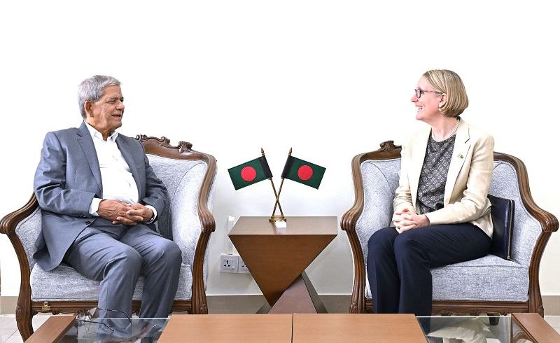 গণতন্ত্র শক্তিশালী করতে বাংলাদেশের পাশে থাকার আশ্বাস যুক্তরাজ্যের