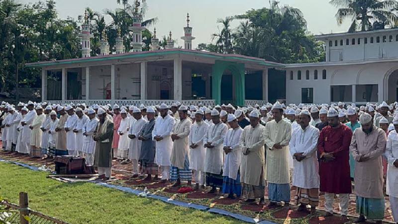 চট্টগ্রামের শতাধিক গ্রামে ঈদুল আজহা উদযাপন