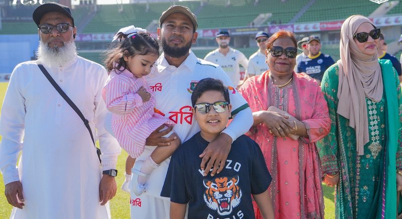 mushfiq's family