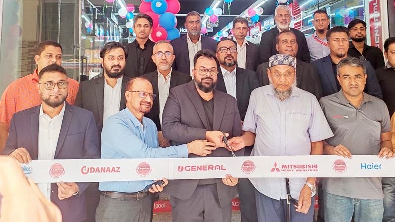 ময়মনসিংহে নিজস্ব শো-রুম চালু করল এস্কোয়্যার ইলেক্ট্রনিক্স লিমিটেড