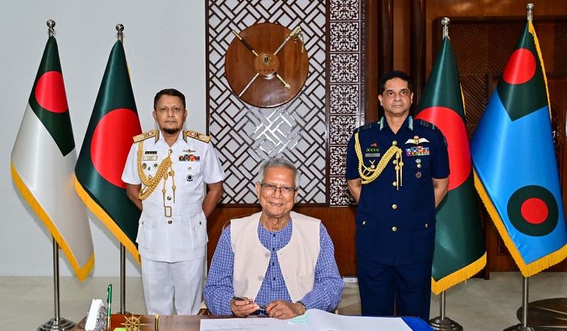 নৌ ও বিমান বাহিনীর নির্বাচনী পর্ষদ উদ্বোধন করলেন প্রধান উপদেষ্টা