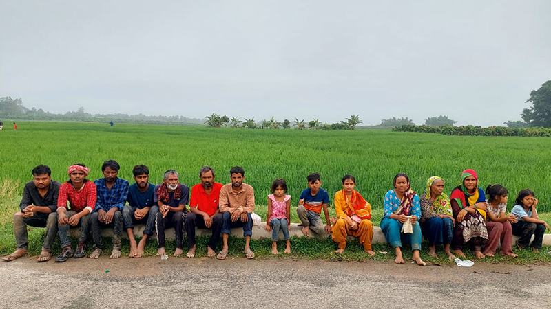 নওগাঁ সীমান্তে ১৬ জনকে পুশইন করেছে বিএসএফ