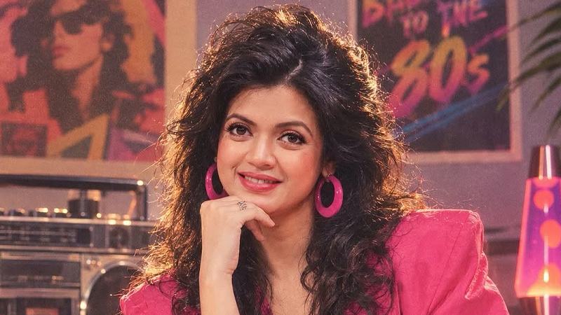 এআইয়ের ছোঁয়ায় আশির দশকে তারকারা