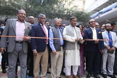 নর্থ সাউথে চাকরি মেলা অনুষ্ঠিত