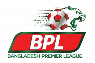 শুরুতেই বিদেশীদের দাপট