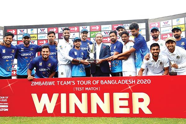 সেই জিম্বাবুয়ে সেই স্পিন