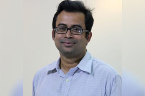মহামারী ও মন্দার অর্থনীতি