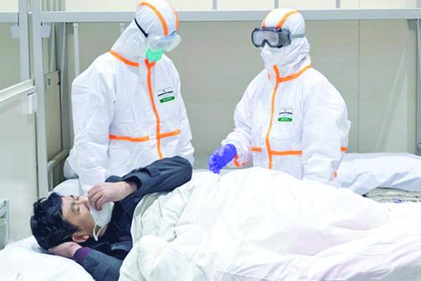 ভয়ে হাসপাতালে আসছেন না অন্য রোগীরা