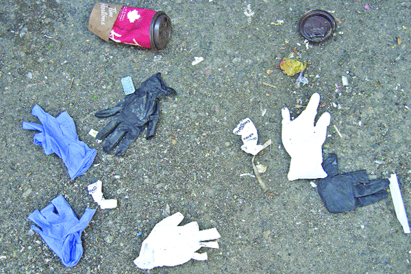 ব্যবহৃত মাস্ক-গ্লাভস বয়ে আনতে পারে