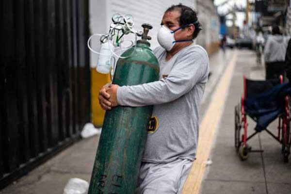 অক্সিজেন সংকটে দিশেহারা পেরু
