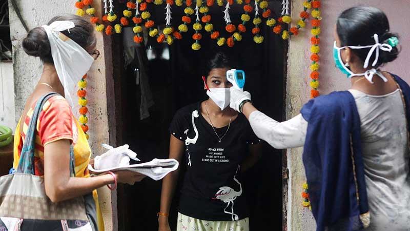 নভেম্বরে সংক্রমণের আরো বড় ঢেউ দেখতে পারে ভারত